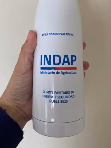 Botella térmica personalizada con nombre